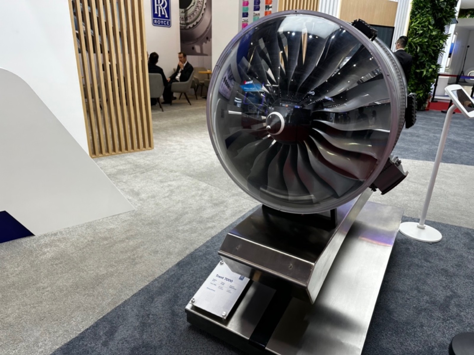 珠海航展-罗罗-1.jpg
